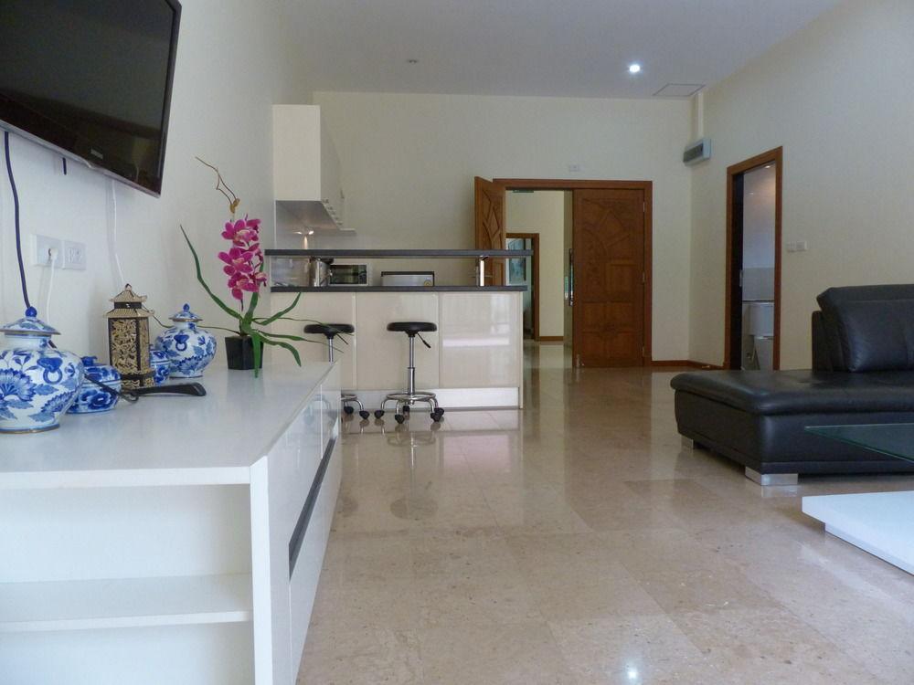 Aparthotel Emerald Palace Pattaya Zewnętrze zdjęcie
