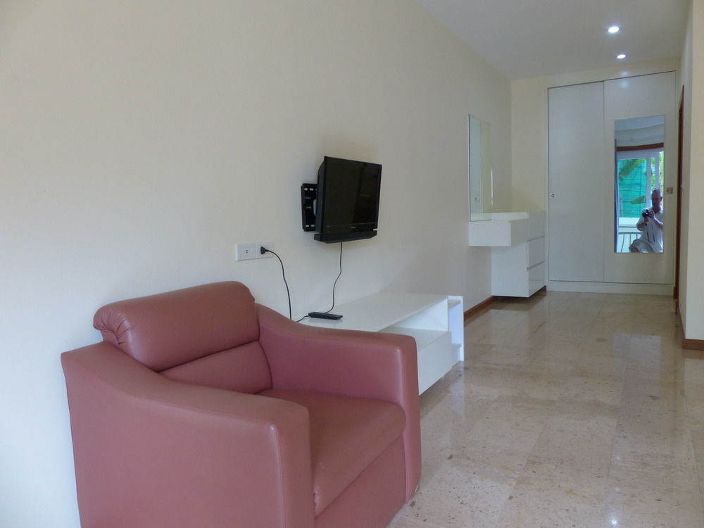 Aparthotel Emerald Palace Pattaya Zewnętrze zdjęcie