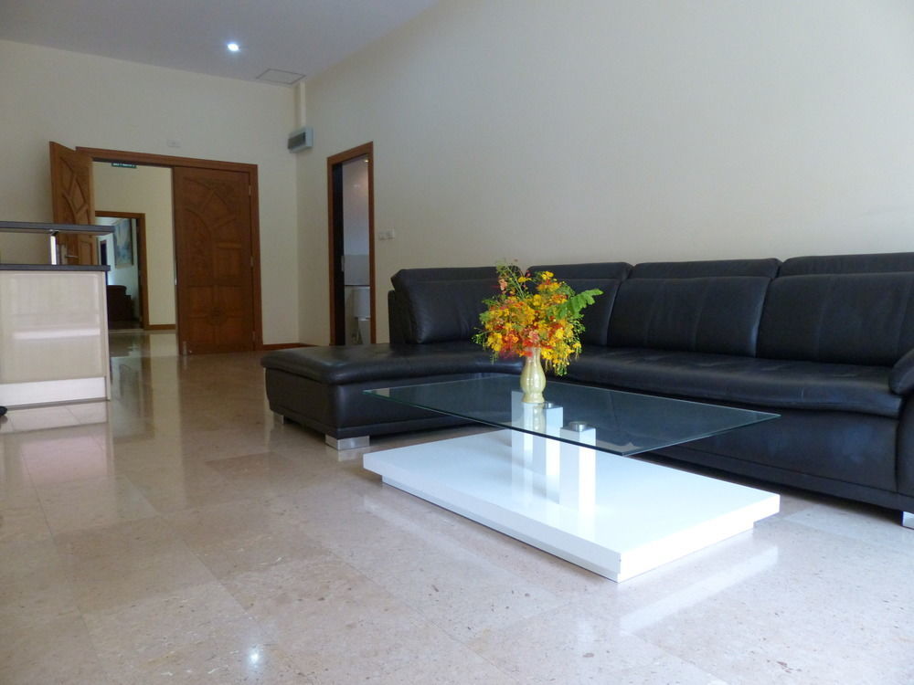Aparthotel Emerald Palace Pattaya Zewnętrze zdjęcie